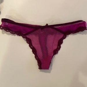 COPY - VICTORIAS SECRET THONG SMALL